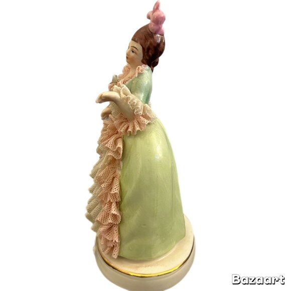Antique Dresden Gerold Bavaria Victorian Woman Figurine With Lace Dress - Picture 5 of 6